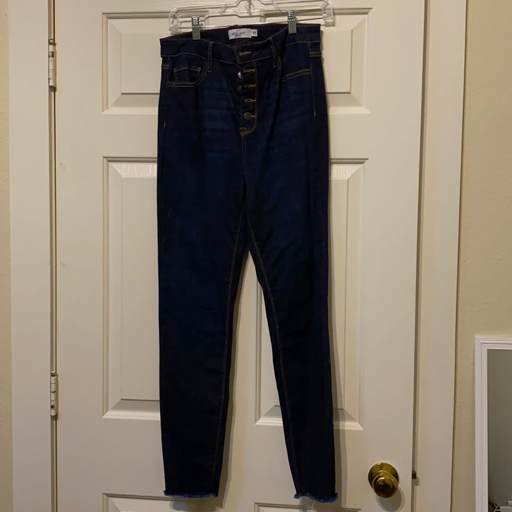 Carly Jean Los Angeles Carter Jeans